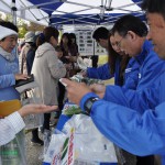 最先端植物工場の野菜を販売