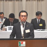 会計監査報告をする　中野公明会計監査