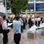 郡山駅前で街頭行動をする皆さん２