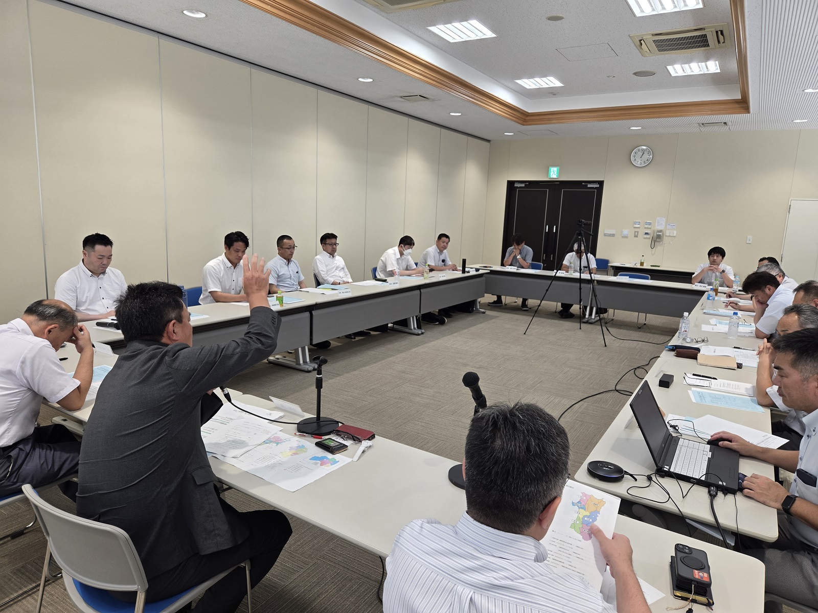 会場-1