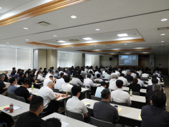 講演中②