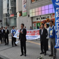 主催者を代表して挨拶する今泉会長(2)
